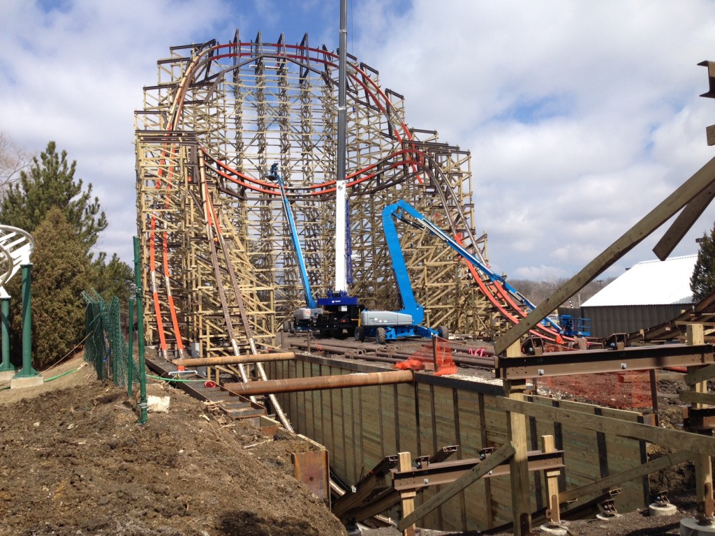 Montaña rusa Golliath (4)