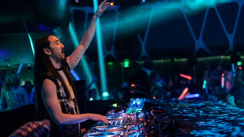 sTEVE aOKI (2)
