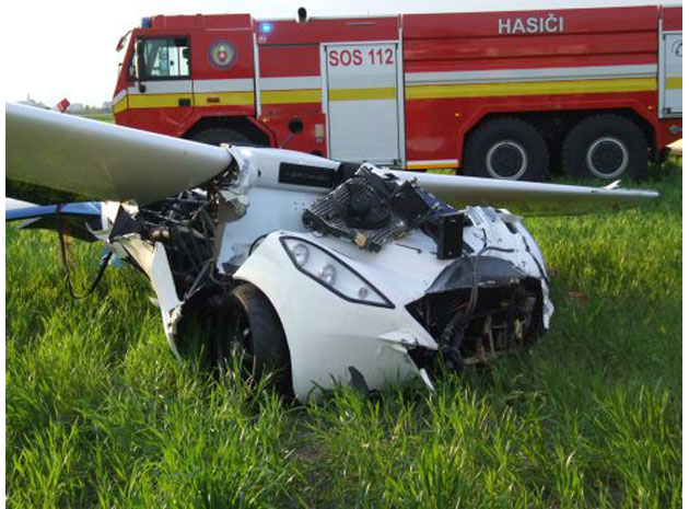 aeromobil-flying-car-crash-mh