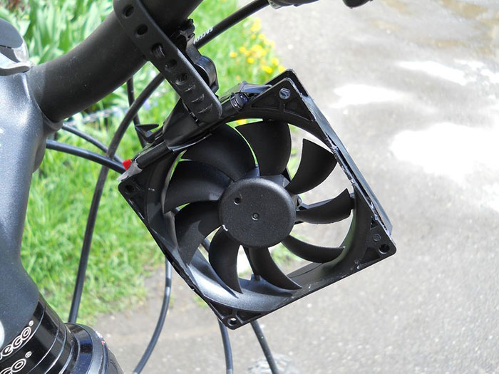 diy-bike-usb-phone-charger-wind-tubine-thomas-romania-5