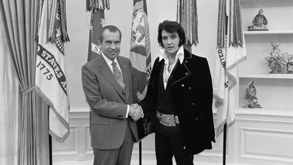Elvis & Nixon (1)