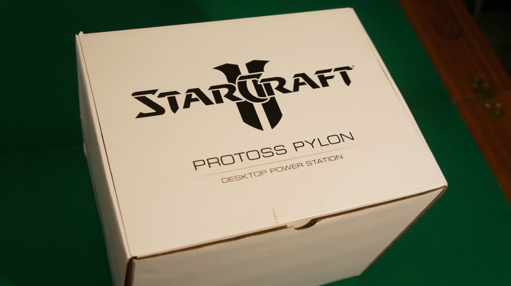 StarCraft Pylon unboxing1