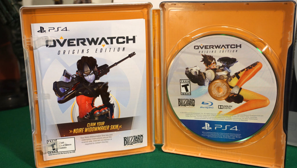 Unboxing Overwatch12