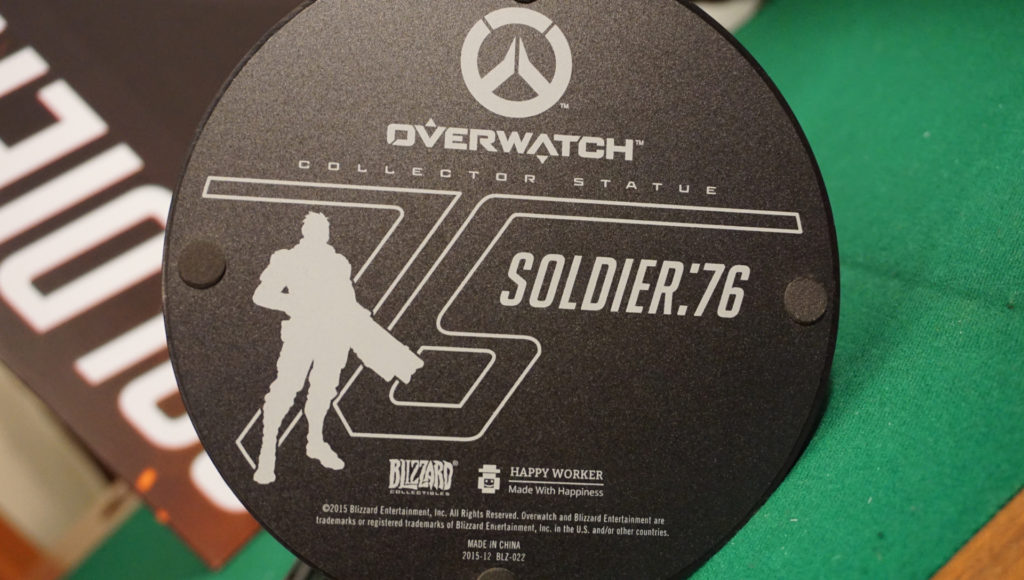 Unboxing Overwatch31