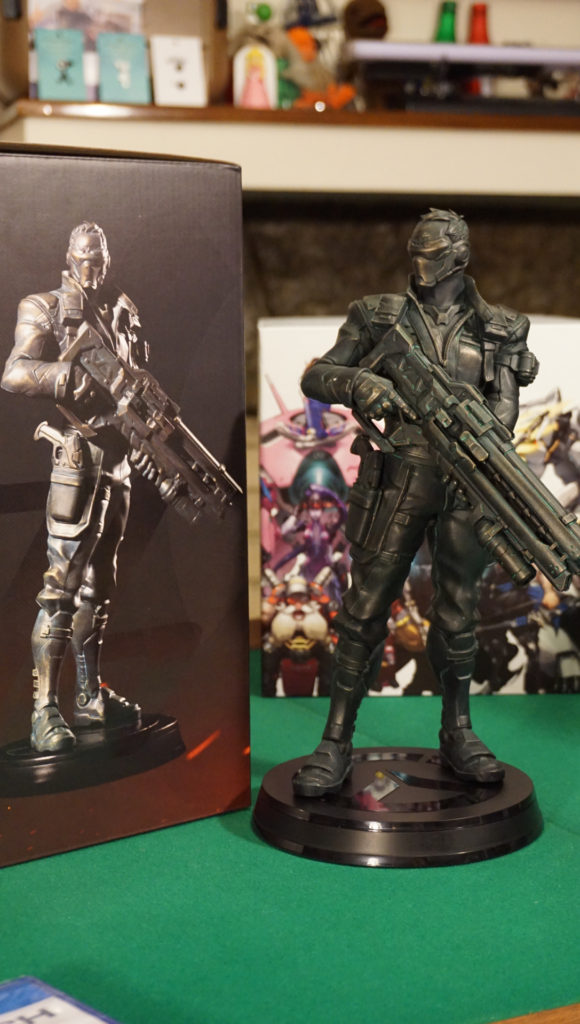 Unboxing Overwatch35