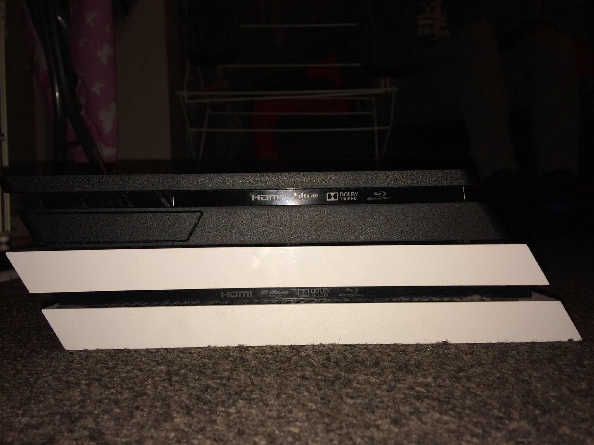 PS4 Slim comp 1