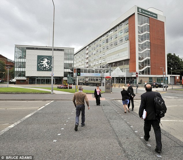 0a9aa0ff000005dc-3817771-image-a-2_1475365465165